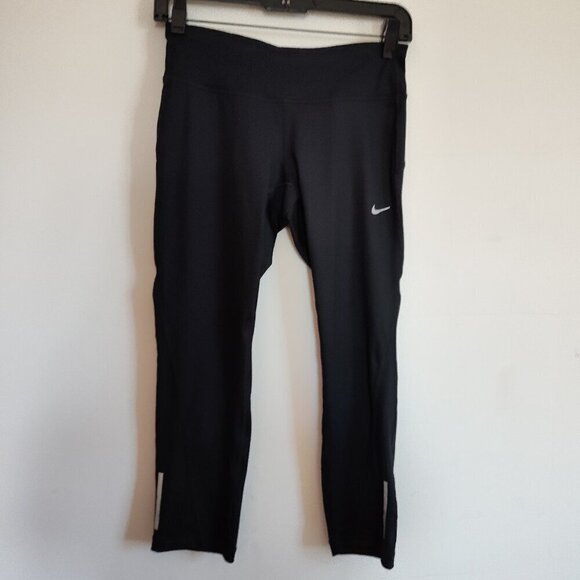 Ladies SZ S Nike Black Dri-Fit Cropped Black Legging NWOT - Picture 1 of 7